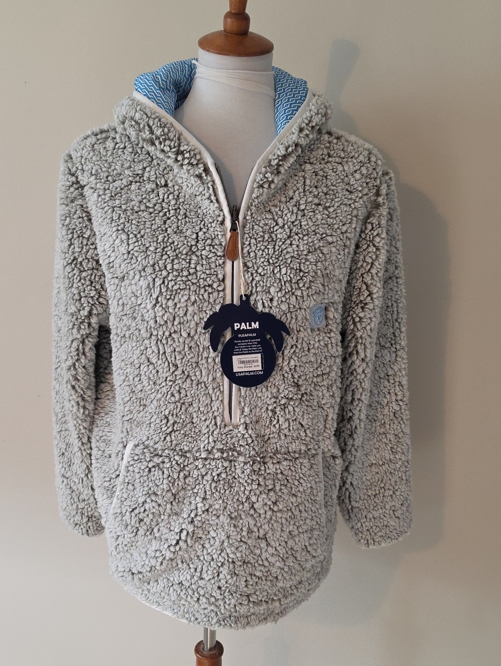 Palm USA  Brand New Cozy Sherpa Hoodie